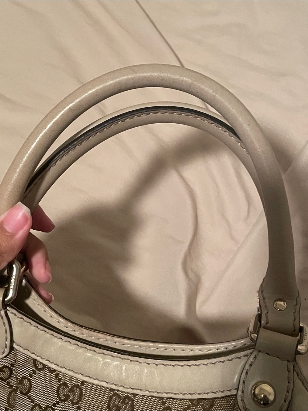 Gucci “Sukey” Beige GG Canvas Tote with Cream Trim and Gold Ring - Picture 8 of 15